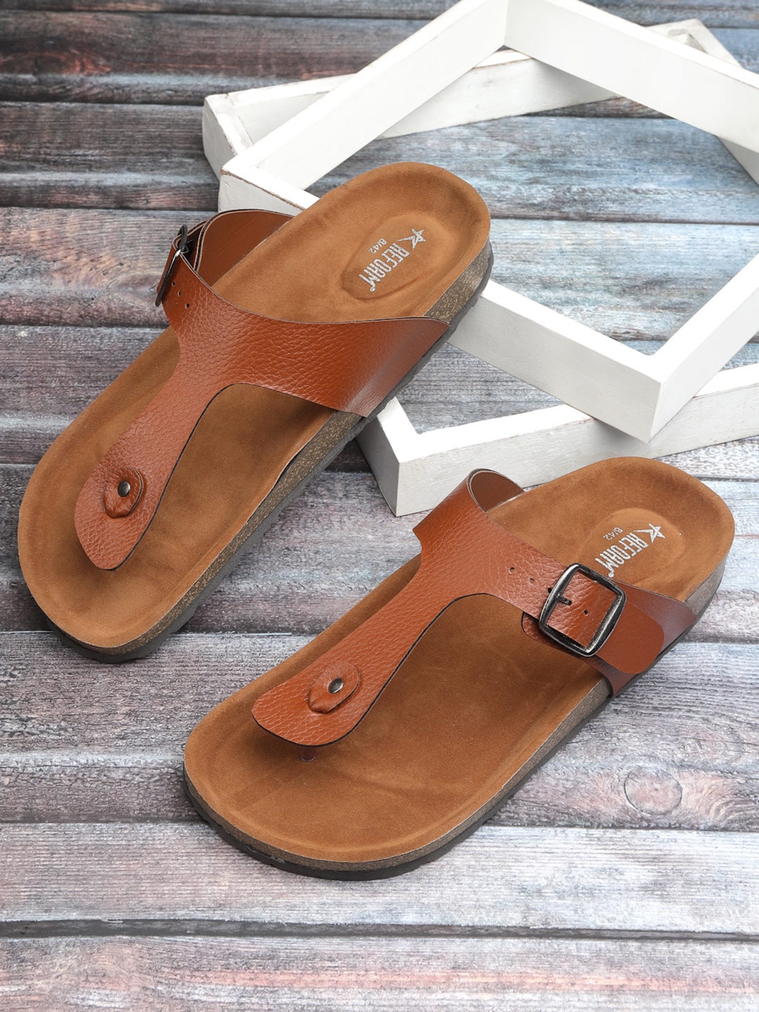 

REFOAM Men Brown Ethnic Comfort Sandals