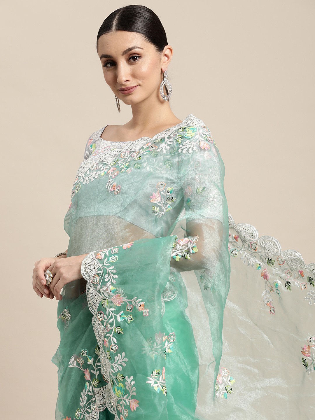 

VAIRAGEE Green & Pink Floral Embroidered Organza Saree