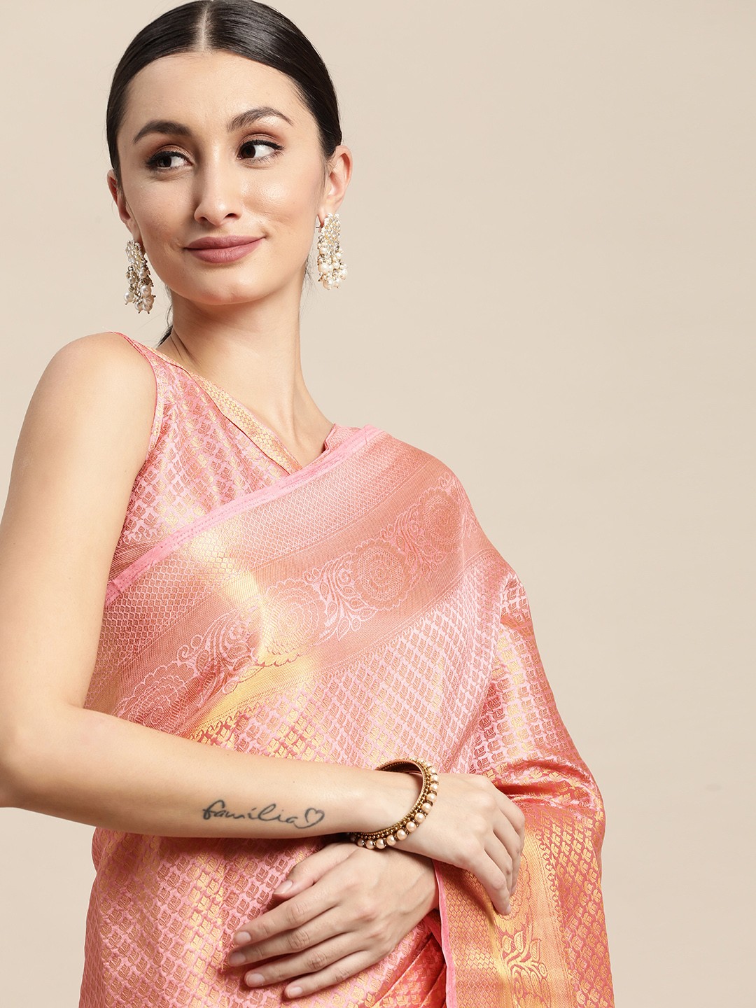 

VAIRAGEE Peach-Coloured & Golden Ethnic Motifs Woven Pure Silk Kanjeevaram Saree