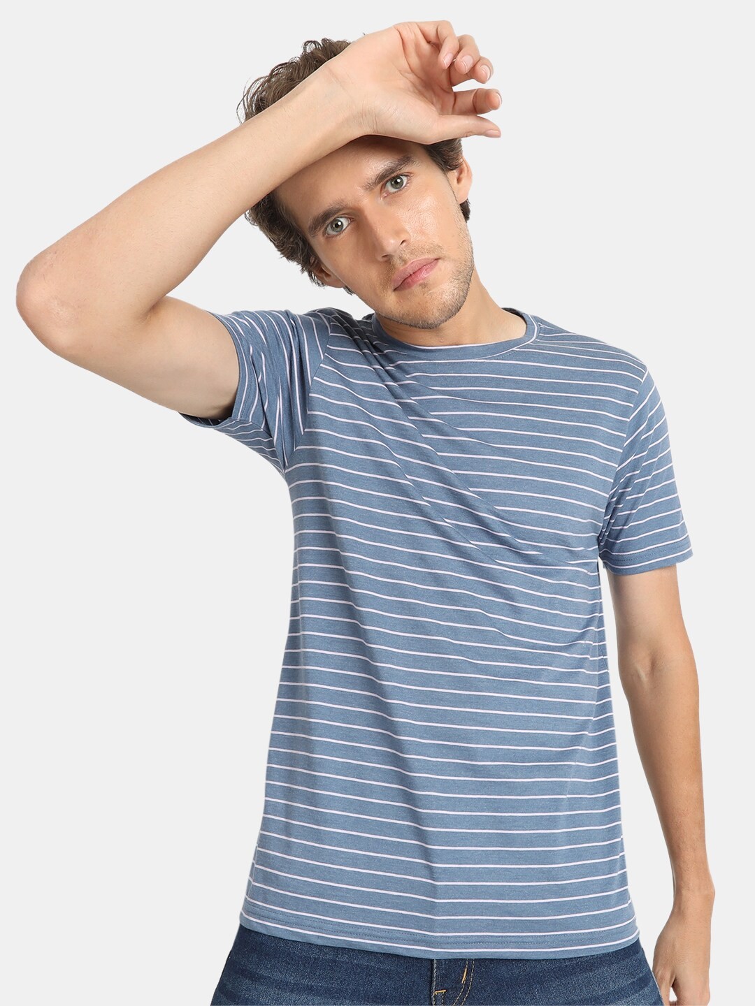 

VASTRADO Men Blue & White Striped Regular Fit T-shirt