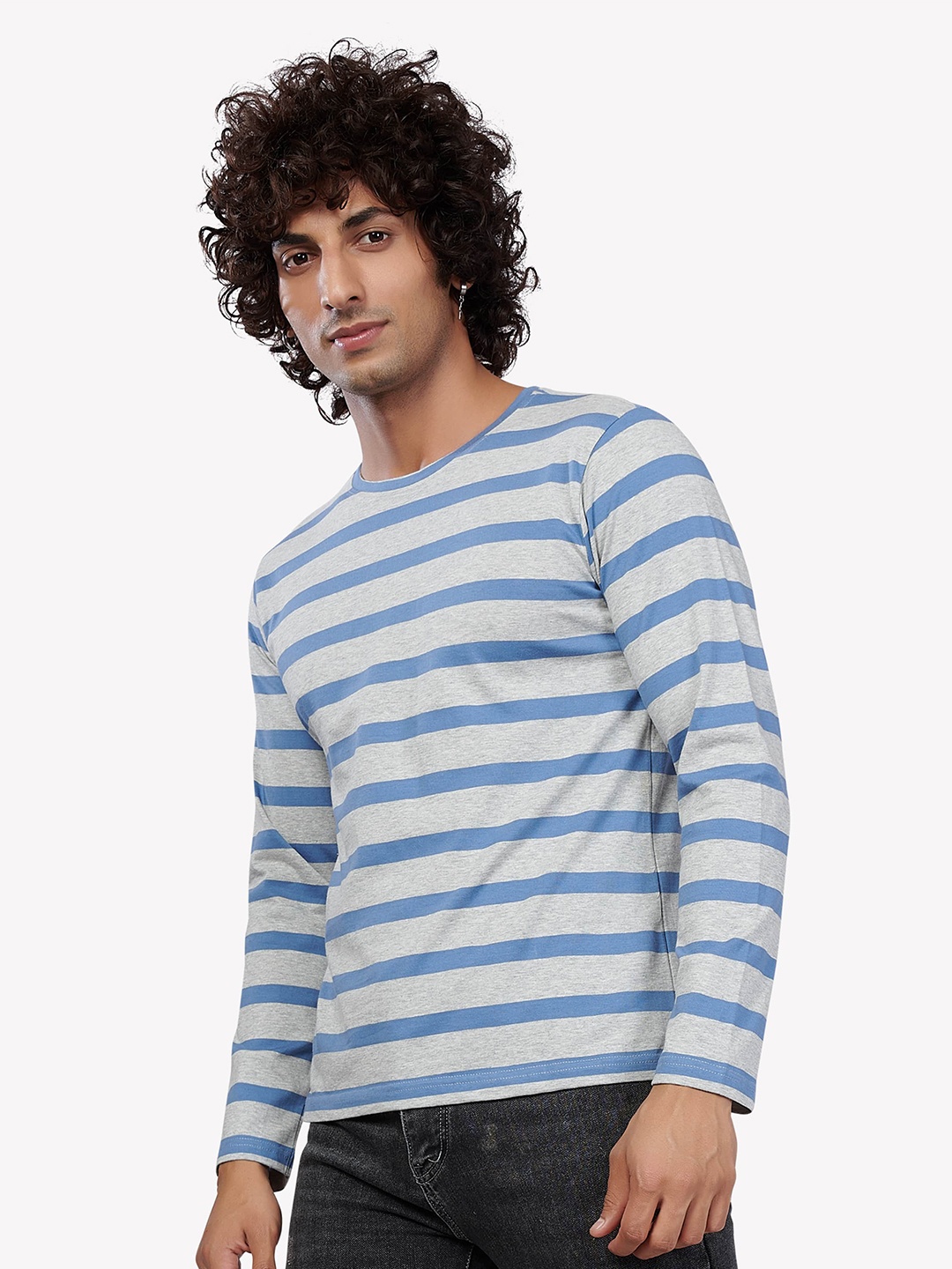 

VASTRADO Men Grey & Blue Striped T-shirt