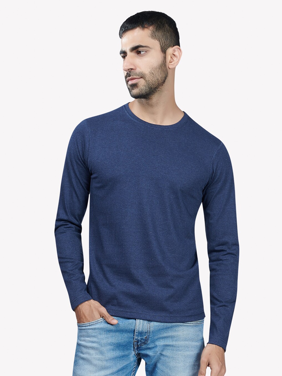 

VASTRADO Men Navy Blue Solid Cotton T-shirt