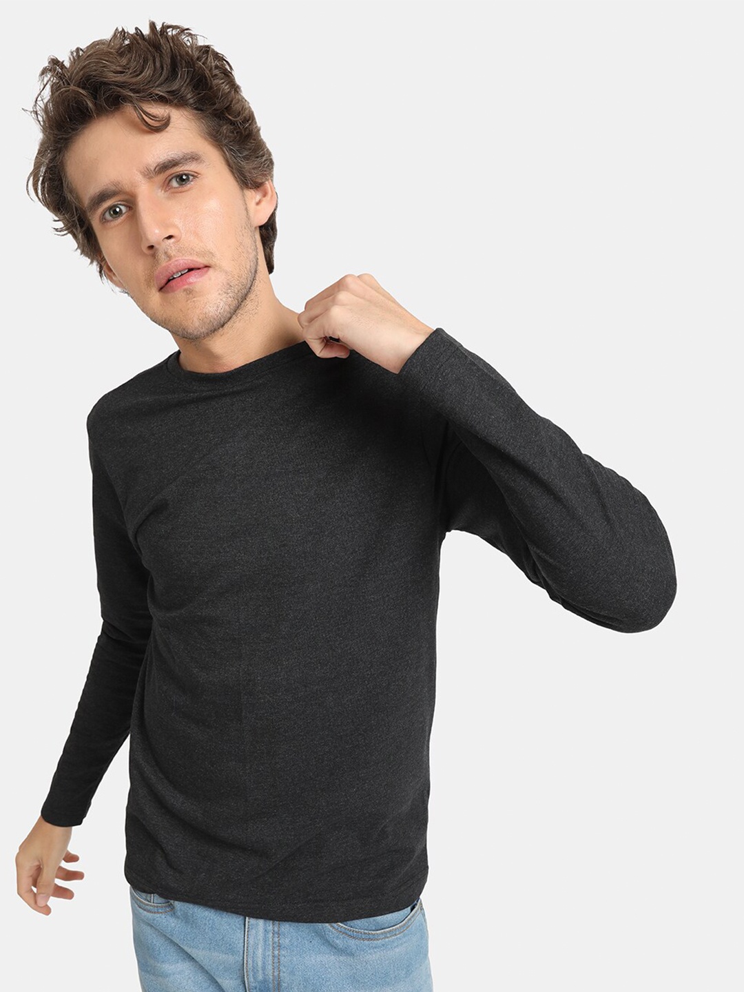 

VASTRADO Men Charcoal T-shirt