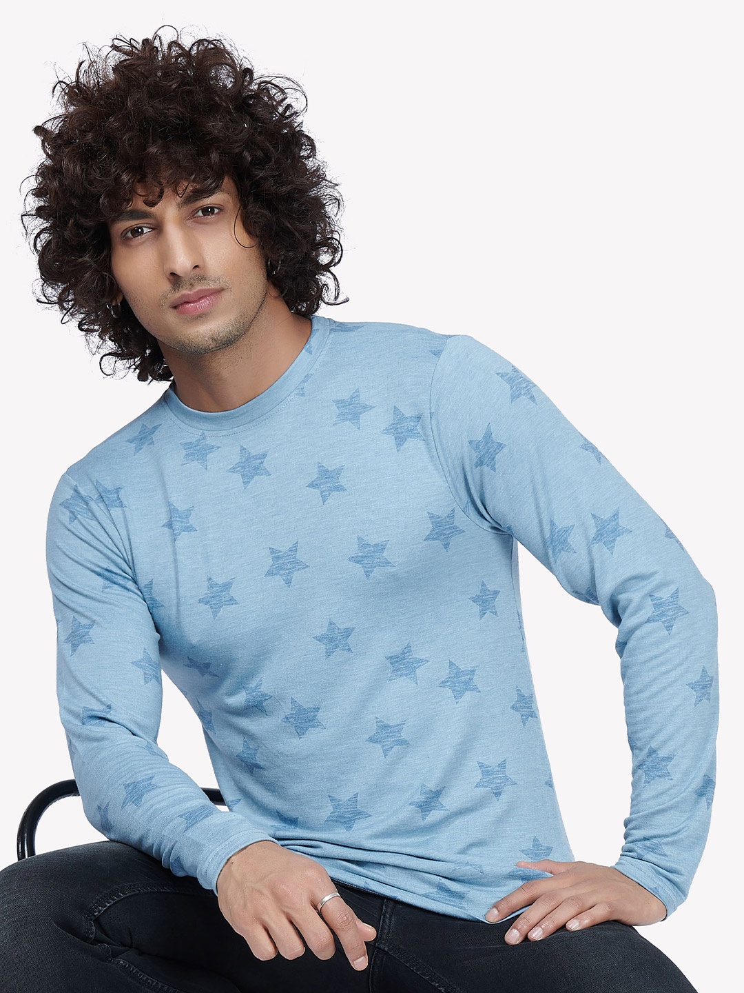 

VASTRADO Men Blue Stars Printed T-shirt
