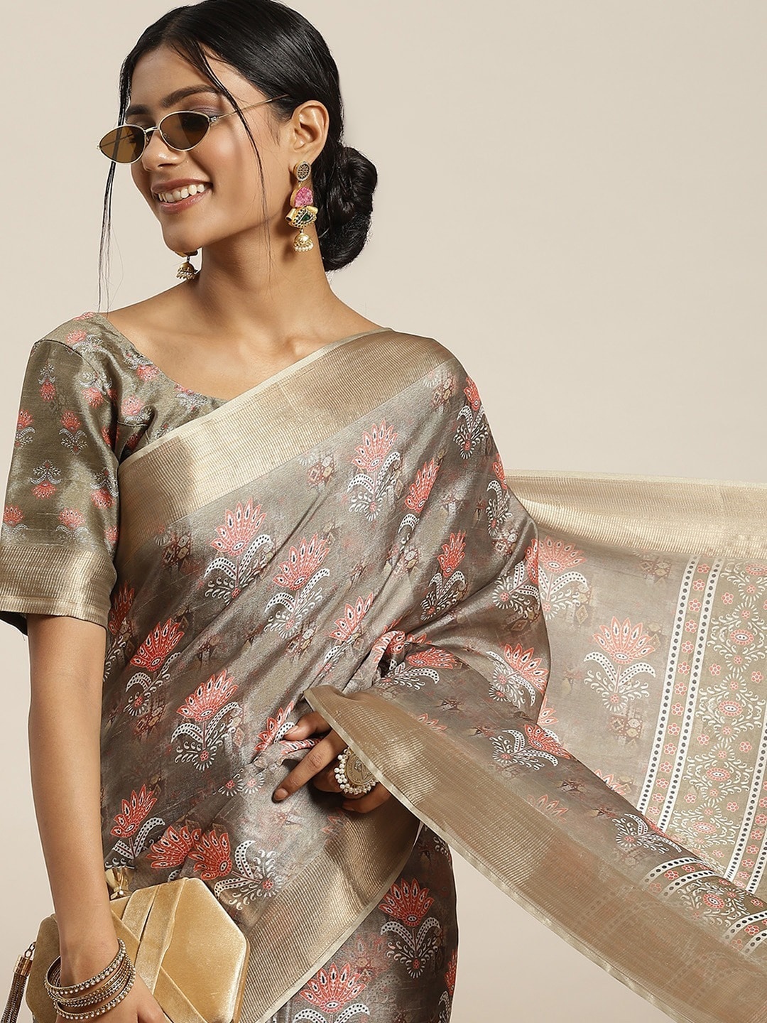 

Women's Olive Silk Blend Printed Saree With Blouse Piece
