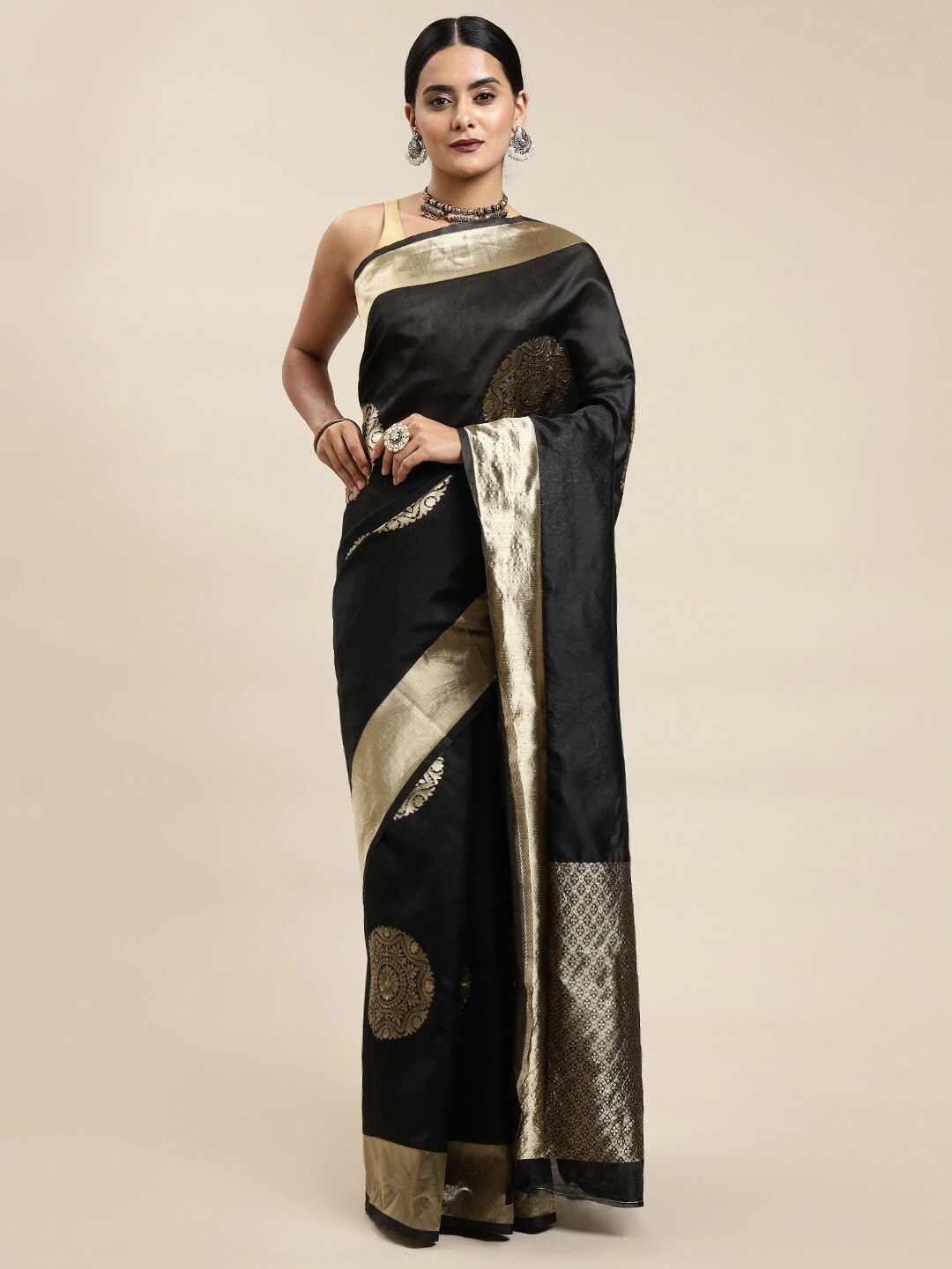 

Mitera Black & Gold-Toned Ethnic Motifs Zari Silk Blend Banarasi Saree