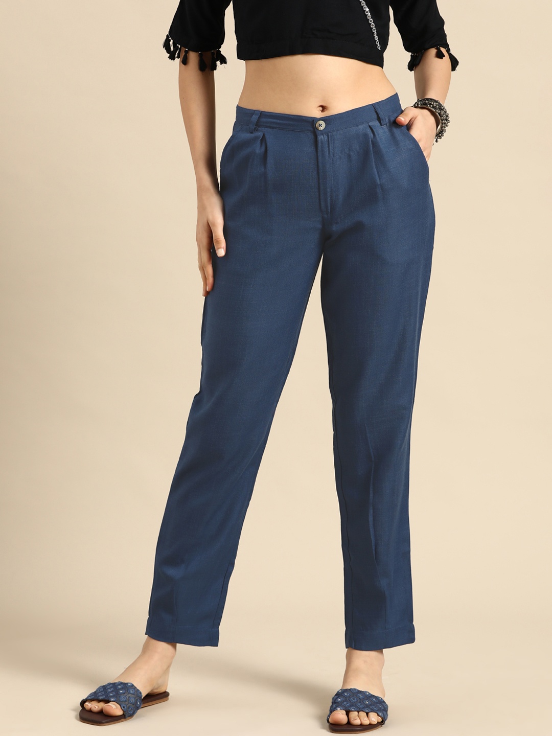 

Sangria Women Blue Relaxed Straight Leg Loose Fit Low-Rise Pleated Trousers