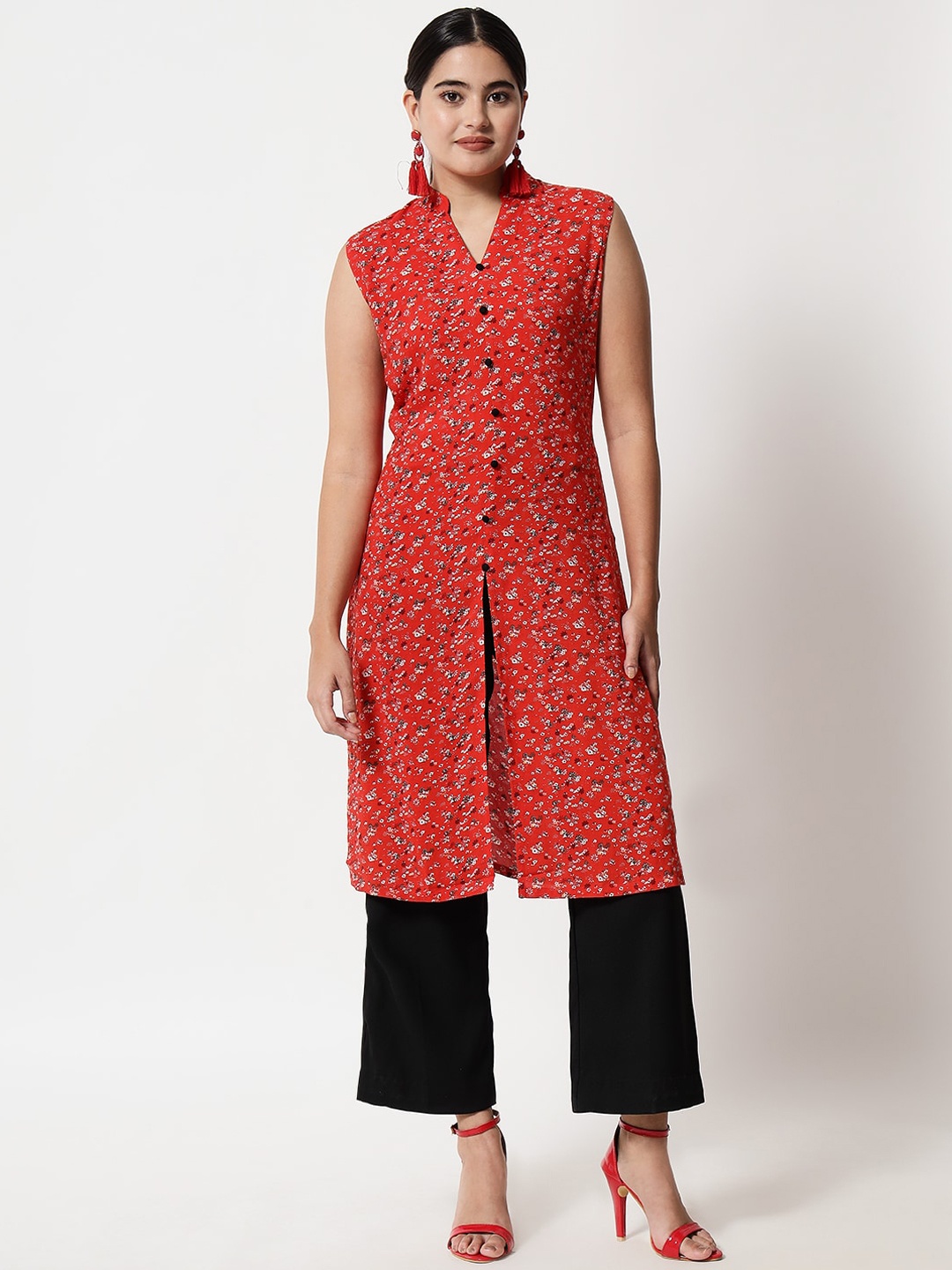 

Yaadleen Women Red Floral Kurta