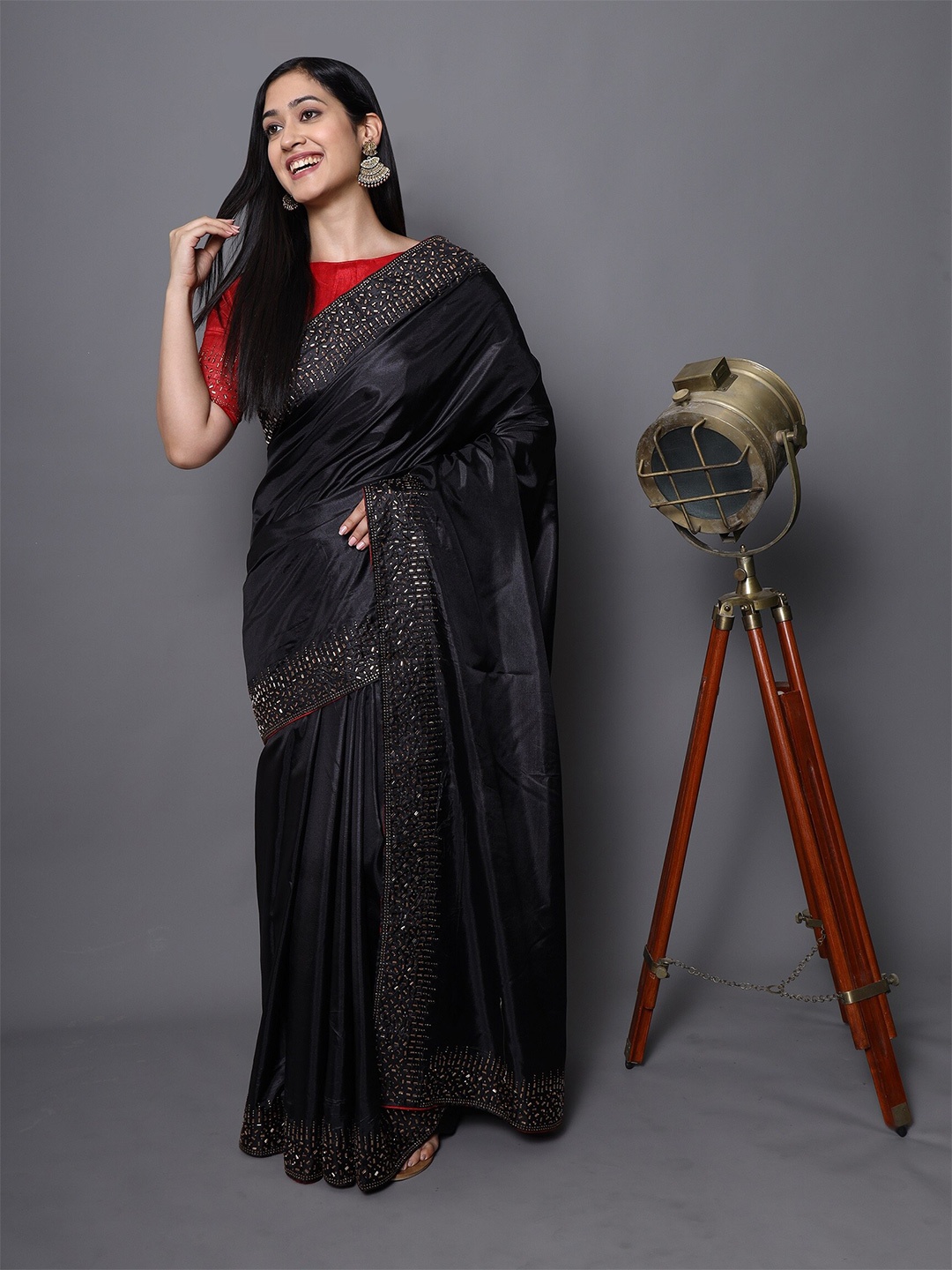 

M Venture Black Silk Blend Venkatgiri Saree