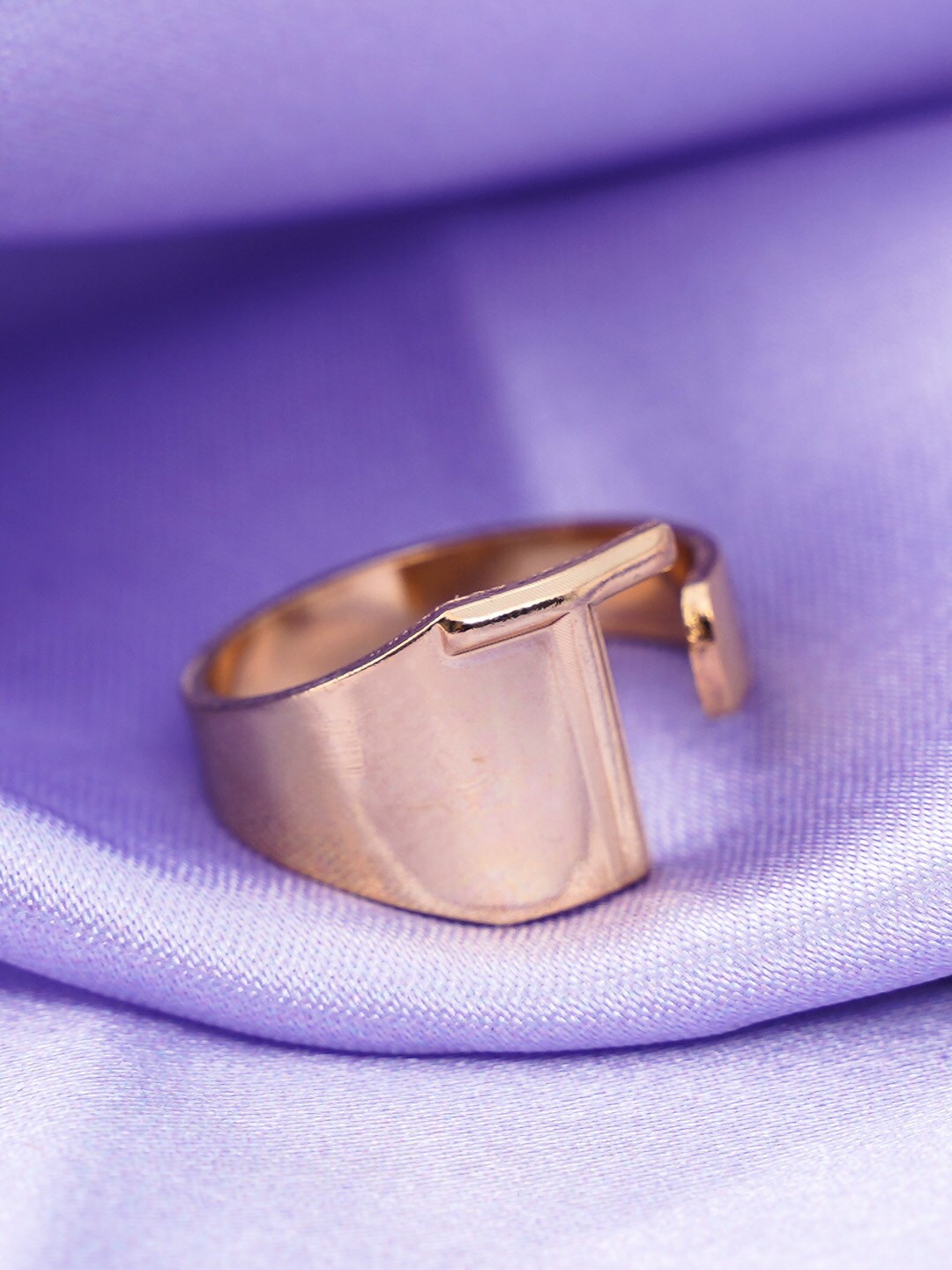 

Emmie Gold-Plated Alphabet T-Charm Band Finger Ring