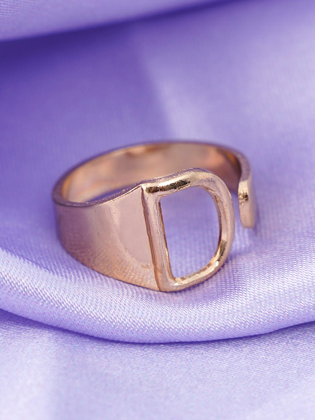 

Emmie Gold-Plated Alphabet D-Charm Band Finger Ring