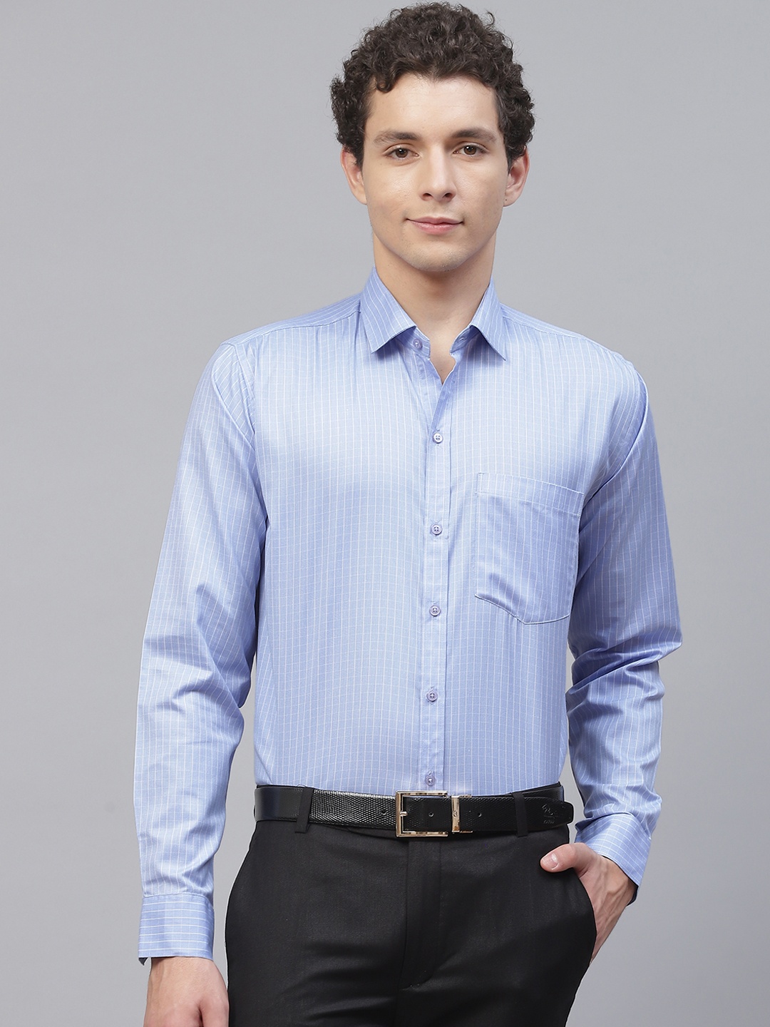 

MANQ Men Blue Smart Fit Striped Formal Shirt