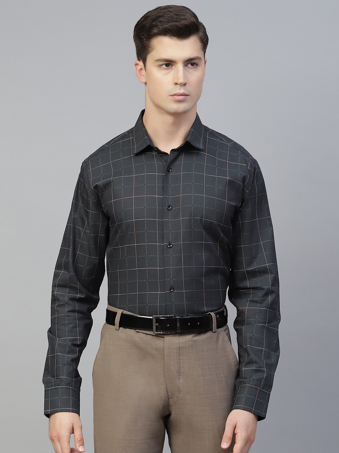 

MANQ Men Green Smart Windowpane Checks Checked Semiformal Shirt