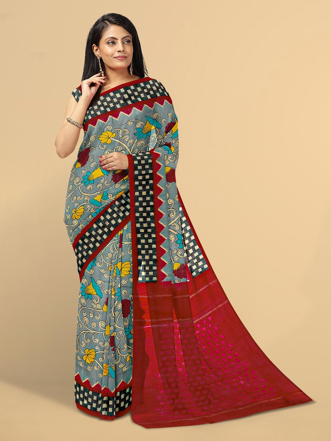 

Kalamandir Grey & Red Floral Linen Blend Kalamkari Saree