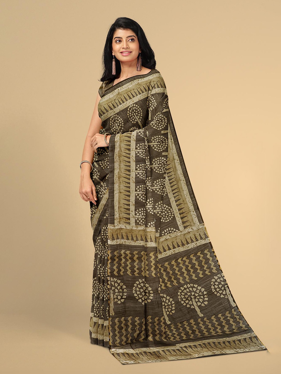 

Kalamandir Brown & Cream-Coloured ethnic print Linen Blend Saree