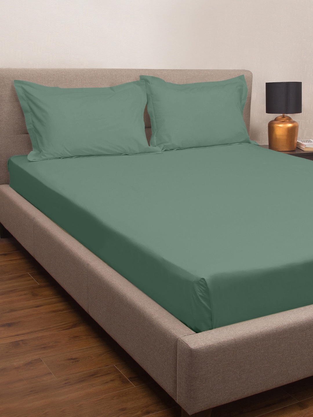 

PETAL HOME Teal 300 TC Queen Bedsheet with 2 Pillow Covers