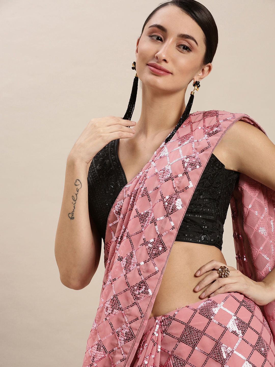 

VASTRANAND Pink Embellished Sequinned Saree