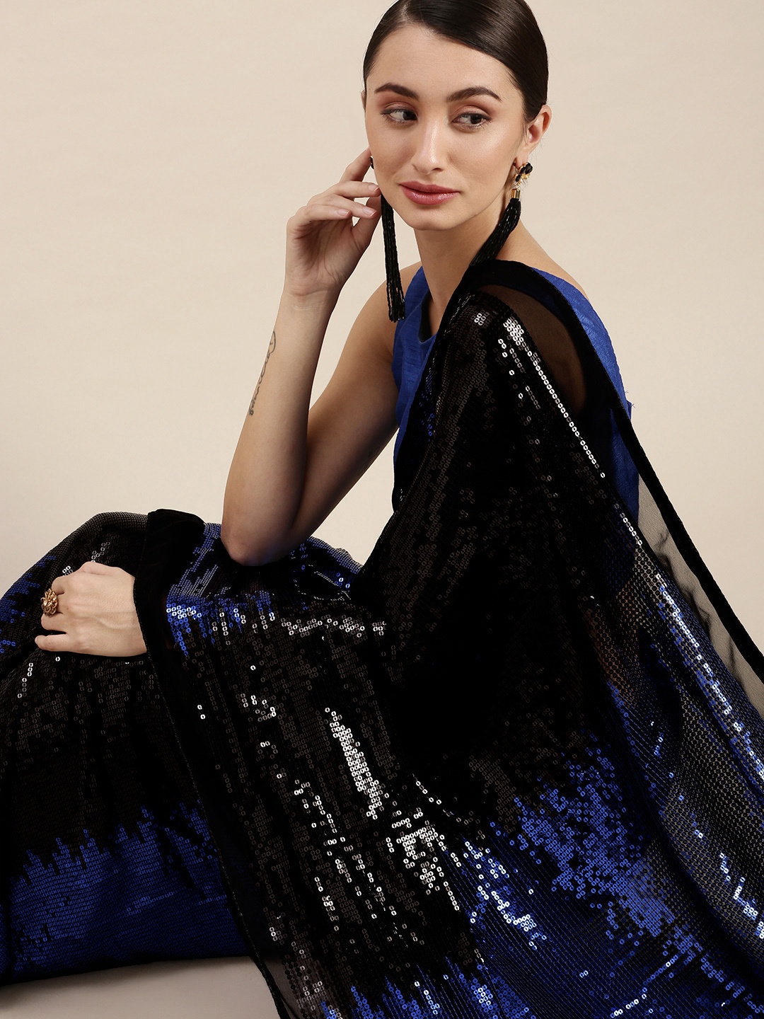 

VASTRANAND Navy Blue & Black Embellished Sequinned Saree