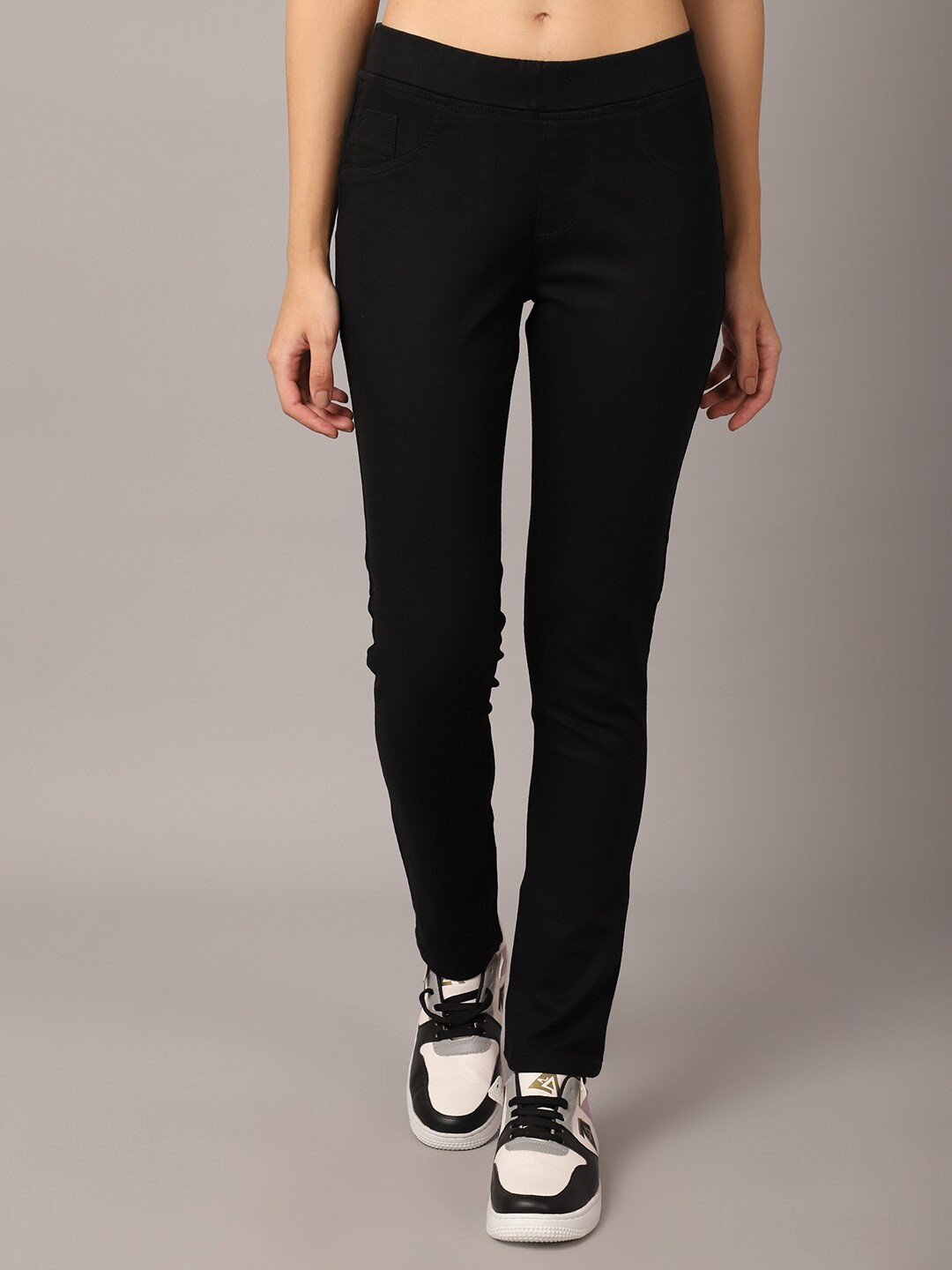 

Cantabil Women Black Solid Jeggings