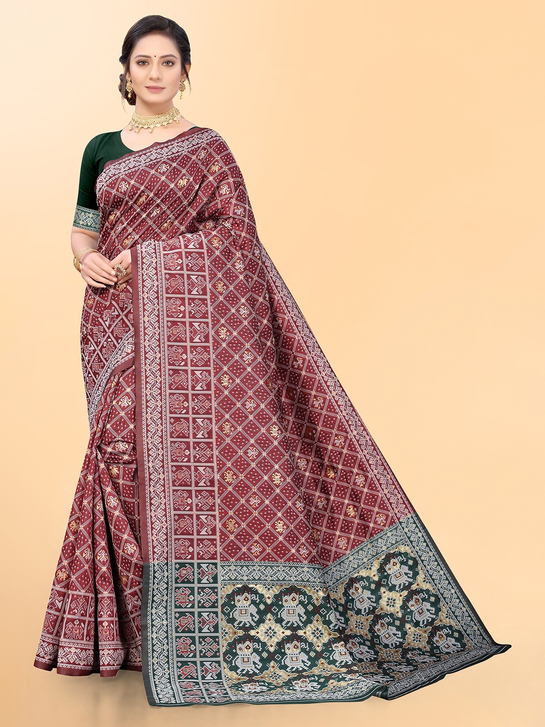 

Mitera Maroon & Silver-Toned Woven Design Zari Organza Banarasi Saree