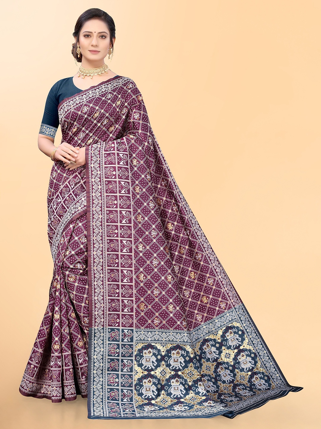

Mitera Women Purple & Green Woven Design Zari Organza Banarasi Saree