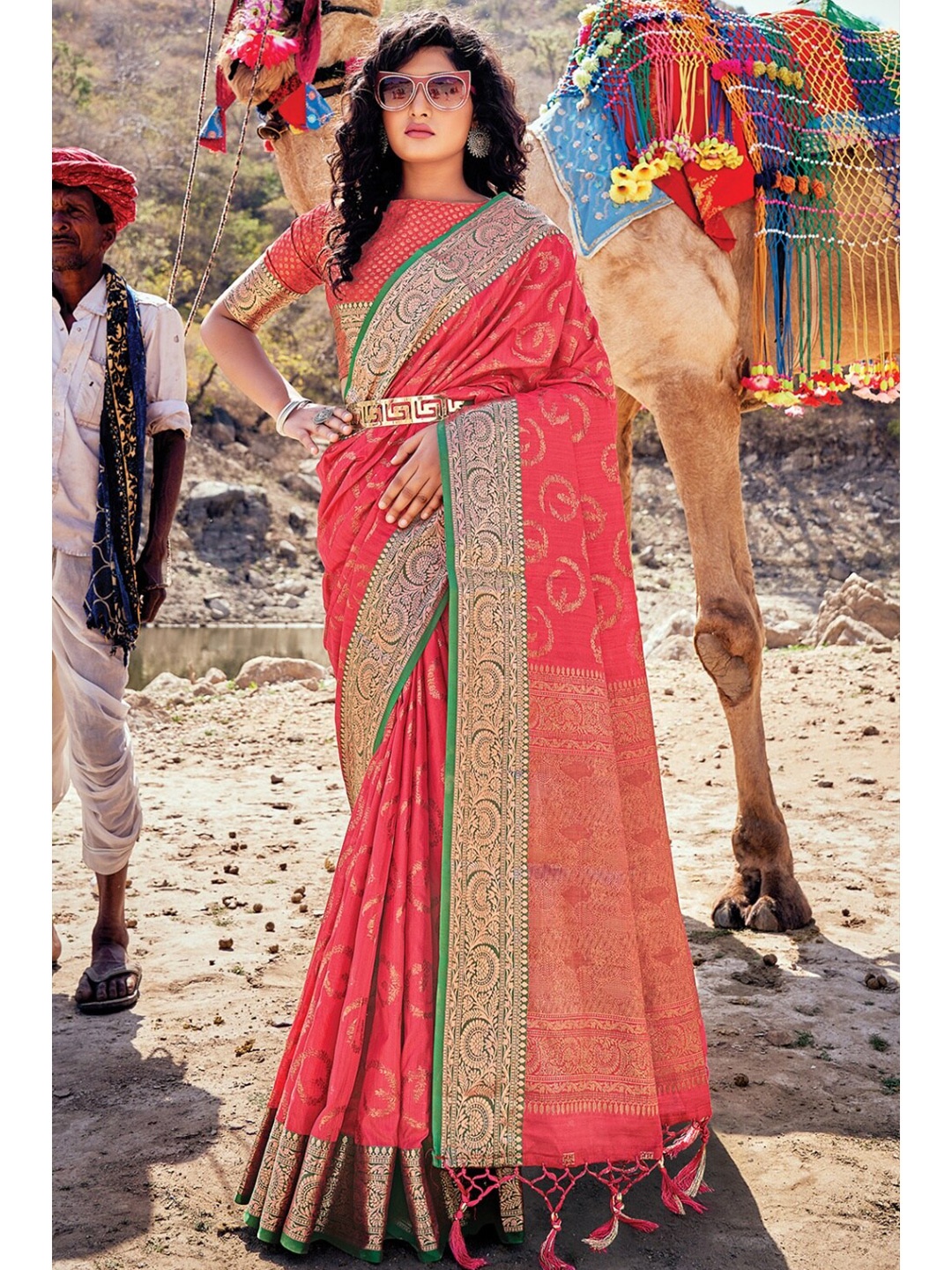 

KARAGIRI Pink & Green Woven Design Zari Silk Blend Banarasi Saree