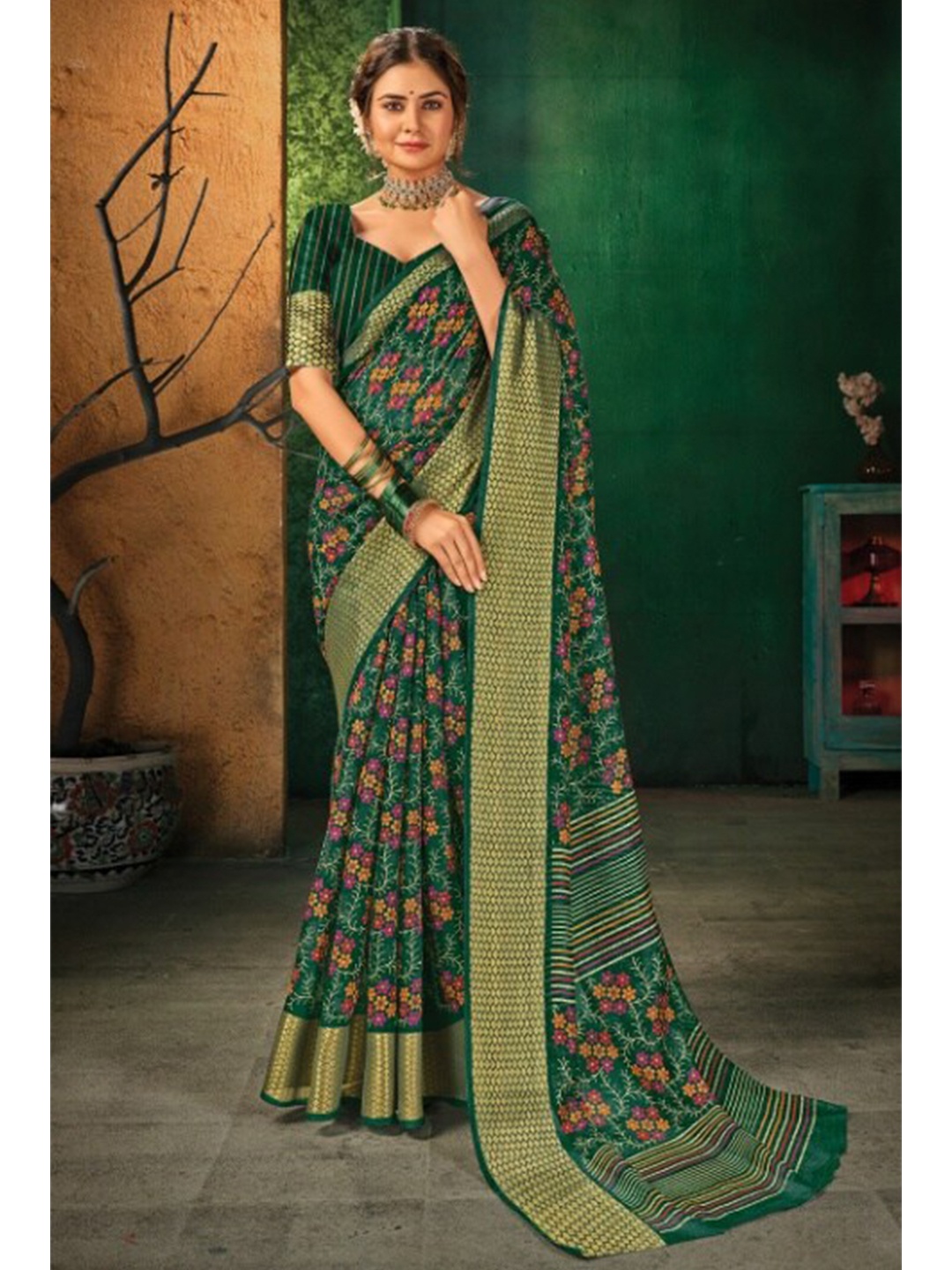 

KARAGIRI Green & Purple Floral Woven Design Zari Saree