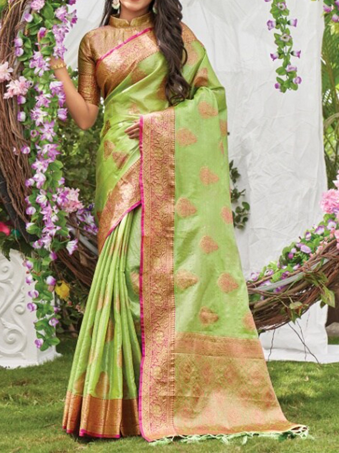 

KARAGIRI Green & Red Floral Zari Organza Saree