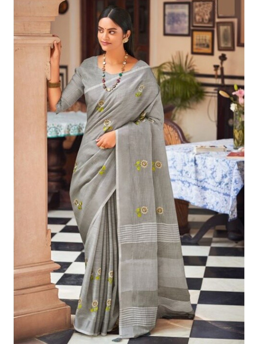 

KARAGIRI Grey & Green Floral Linen Blend Saree