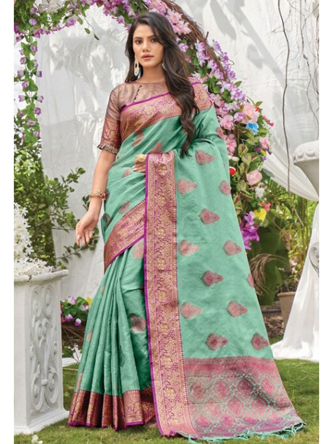 

KARAGIRI Green & Pink Ethnic Motifs Zari Organza Saree