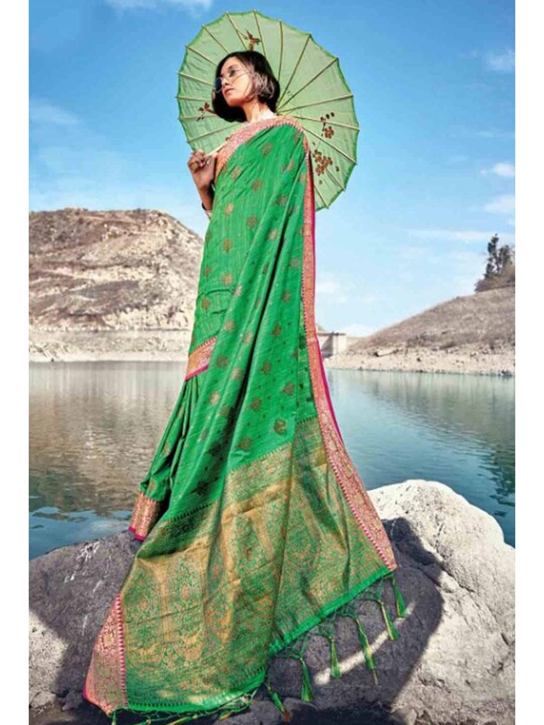 

KARAGIRI Green & Pink Ethnic Motifs Zari Silk Blend Banarasi Saree