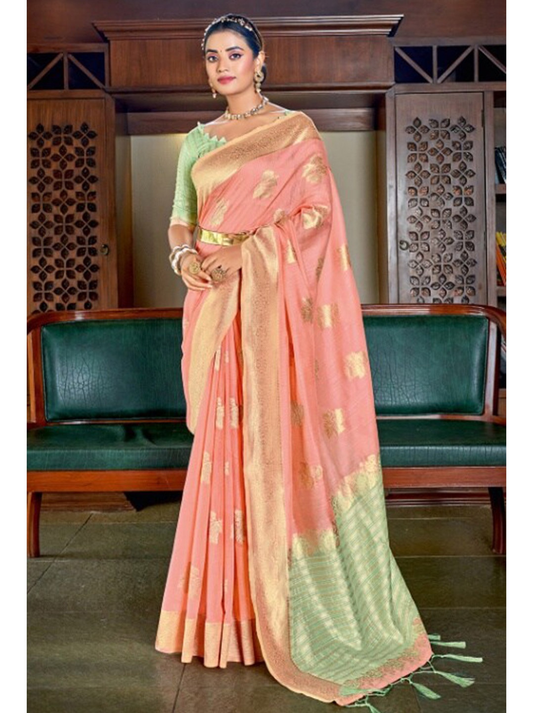 

KARAGIRI Peach-Coloured & Green Woven Design Saree