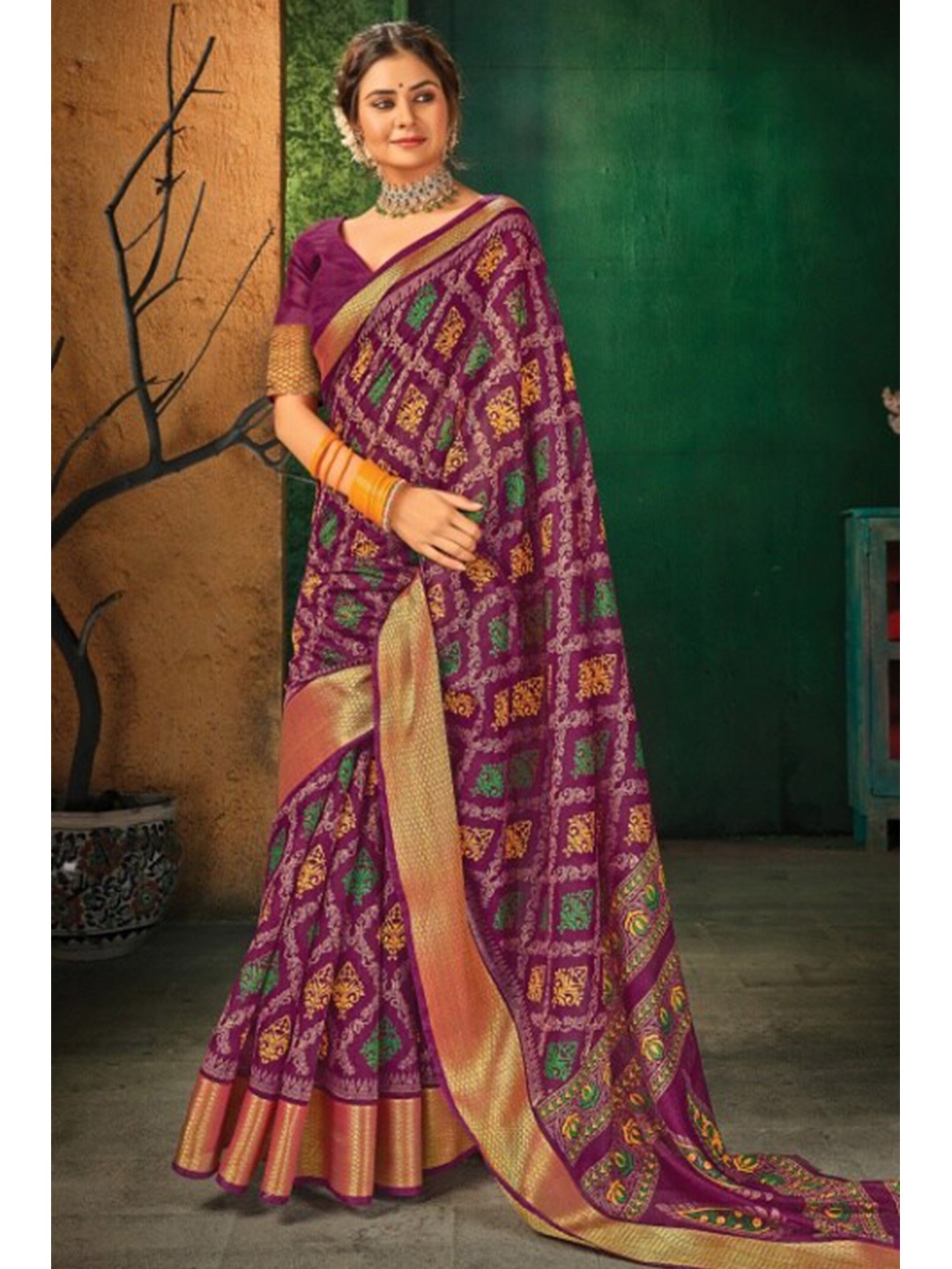 

KARAGIRI Purple & Green Ethnic Motifs Zari Saree