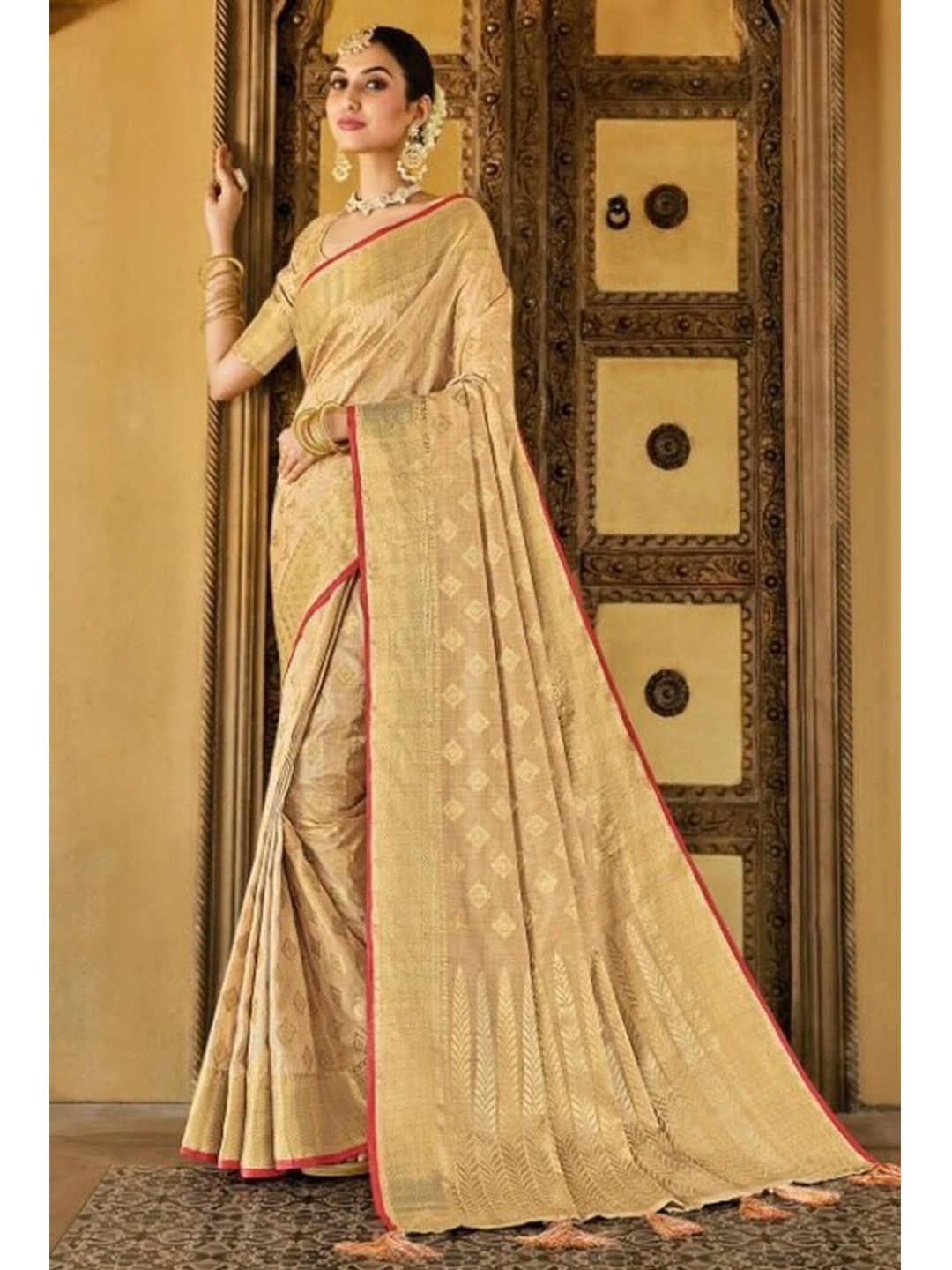 

KARAGIRI Beige & Gold-Toned Woven Design Zari Saree