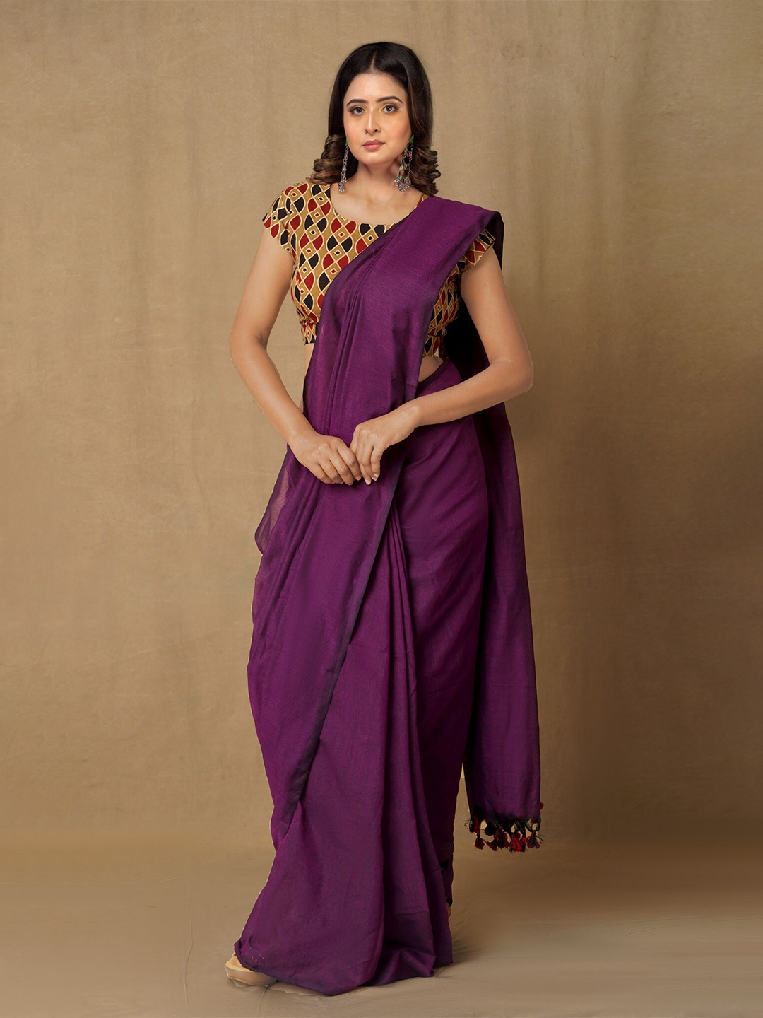 

Unnati Silks Purple & Black Pure Cotton Jamdani Saree