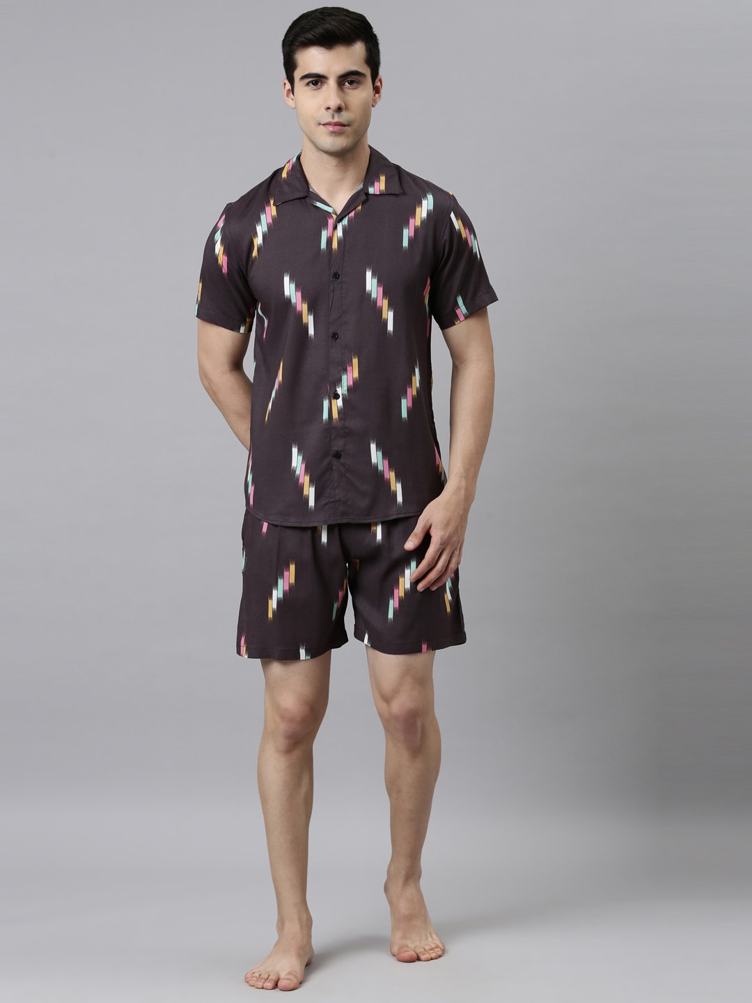 

TRUNDZ Men Black & White Printed Night suit