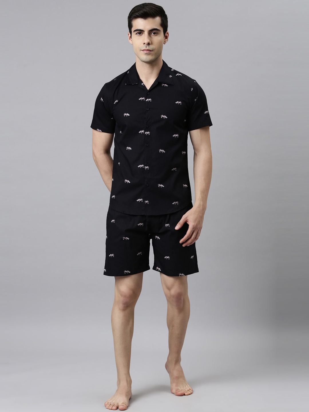

TRUNDZ Men Black & White Printed Night suit