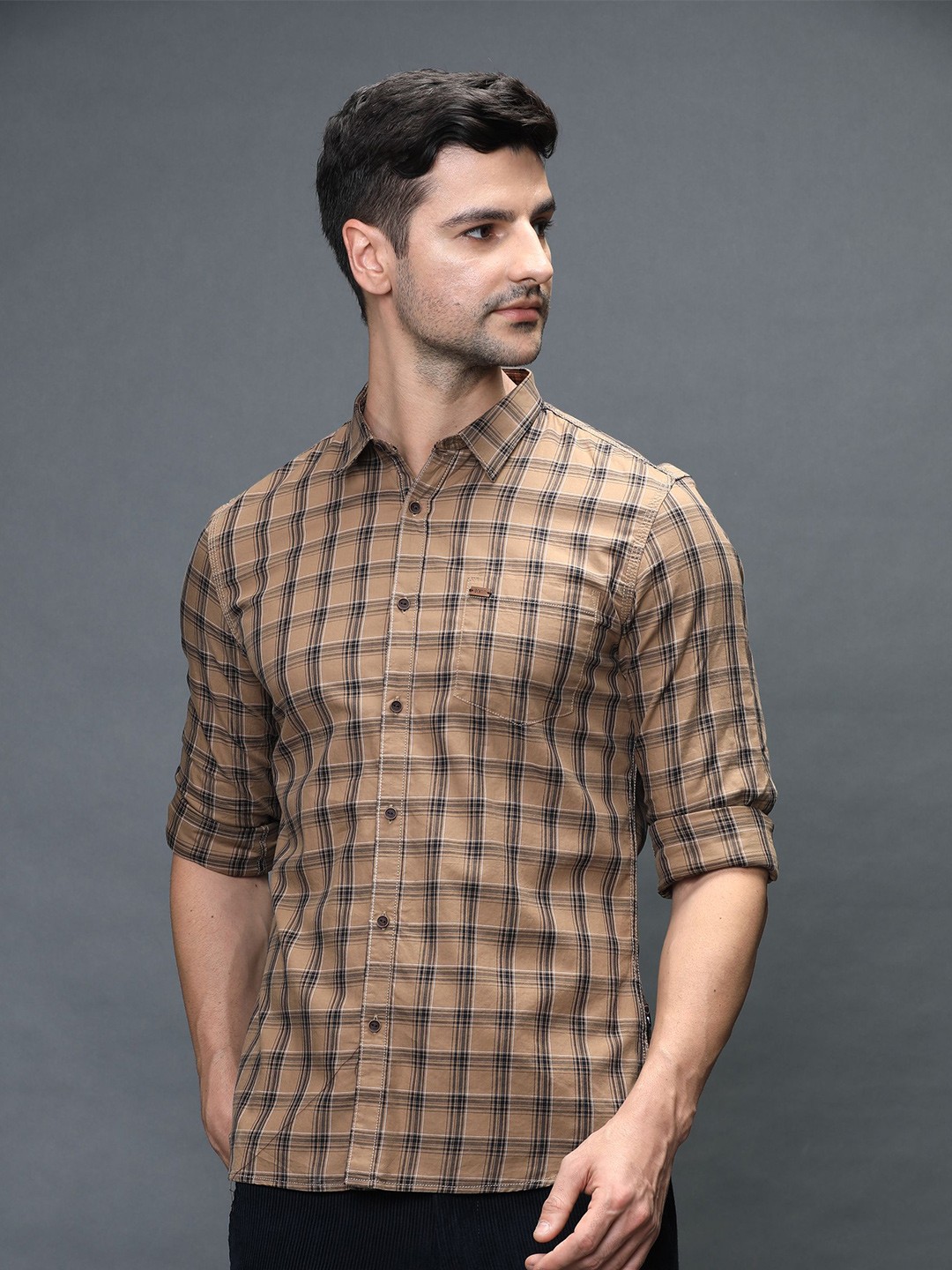 

IDENTITI Men Beige Slim Fit Tartan Checks Checked Casual Shirt