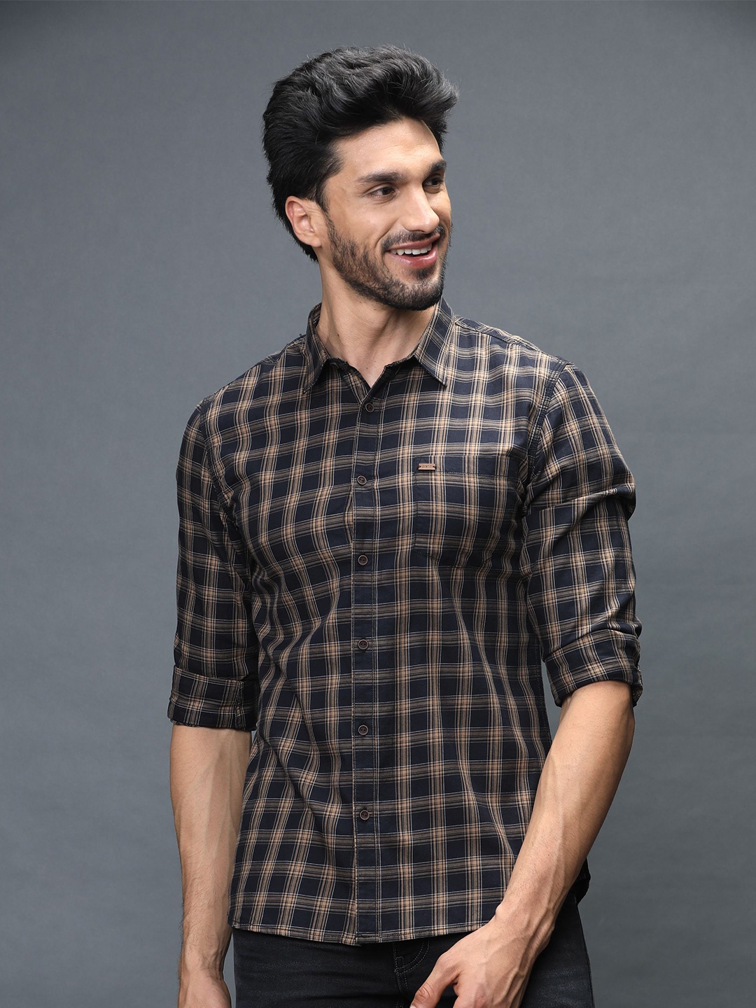 

IDENTITI Men Black Slim Fit Tartan Checked Pure Cotton Casual Shirt
