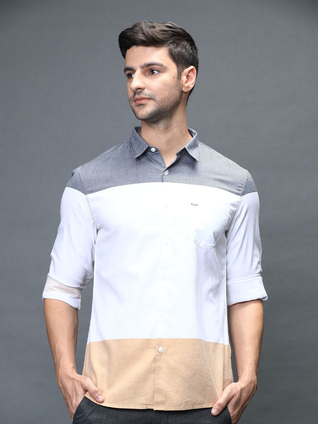 

IDENTITI Men Beige Slim Fit Casual Shirt