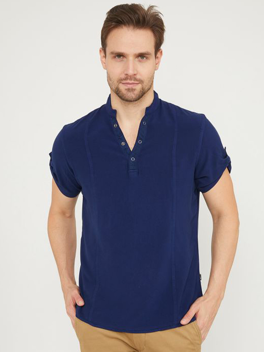 

IDENTITI Men Blue Slim Fit Casual Shirt