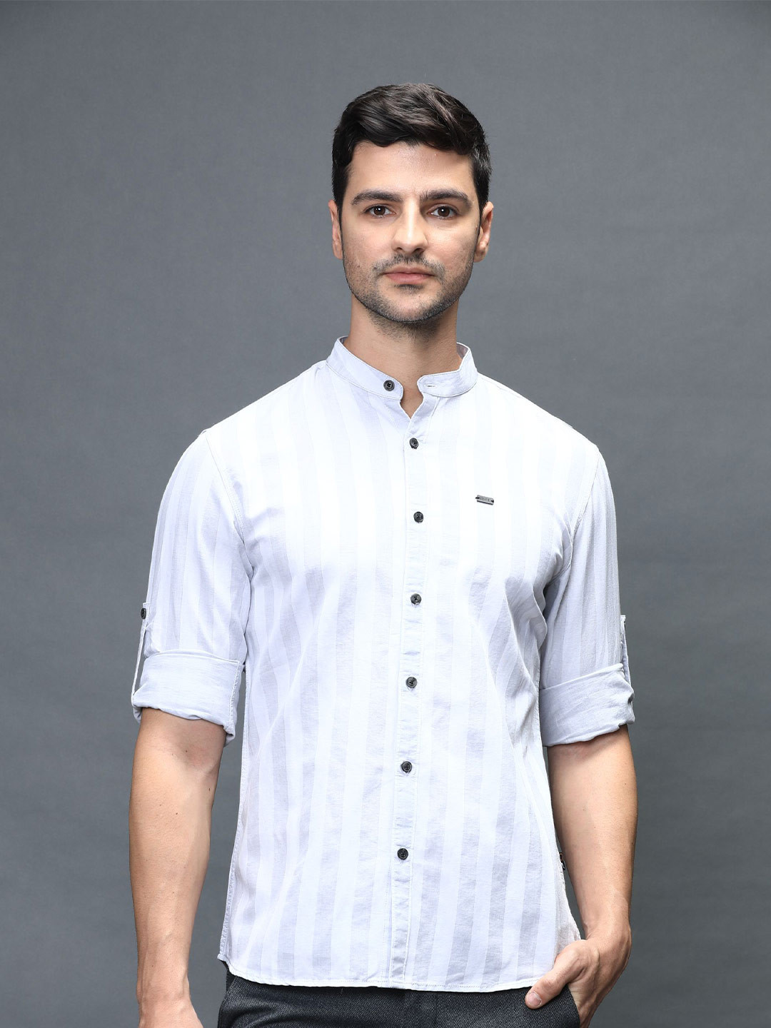 

IDENTITI Men Grey Slim Fit Casual Shirt