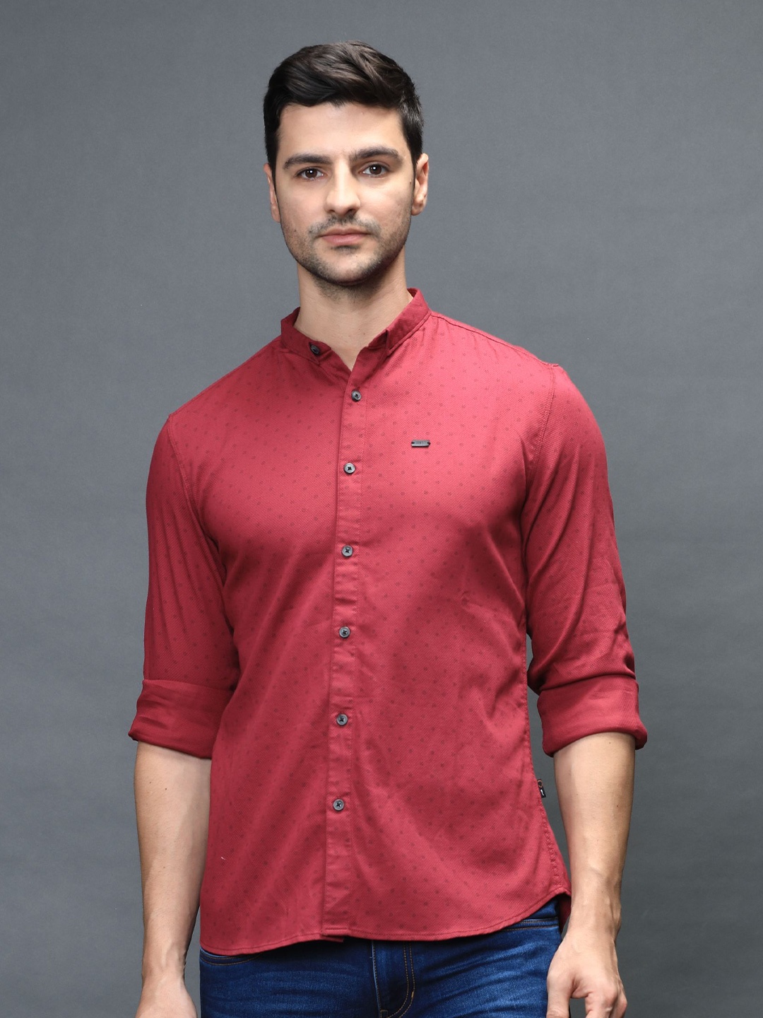 

IDENTITI Men Maroon Slim Fit 100% Cotton Casual Shirt