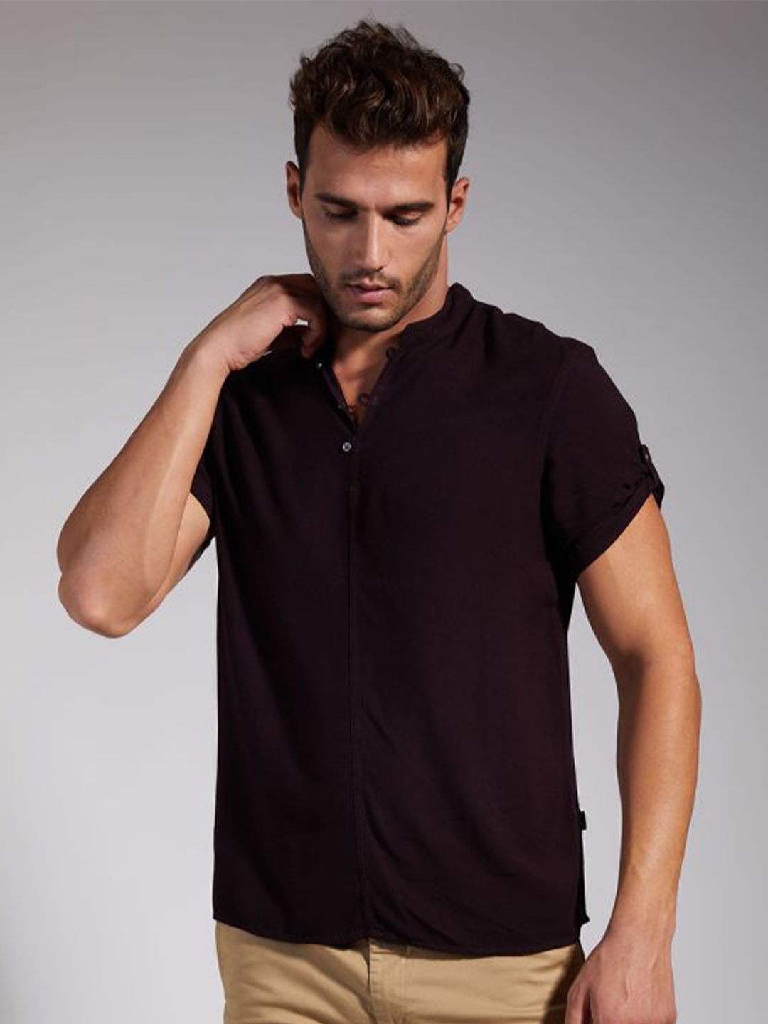 

IDENTITI Men Maroon Slim Fit Casual Shirt