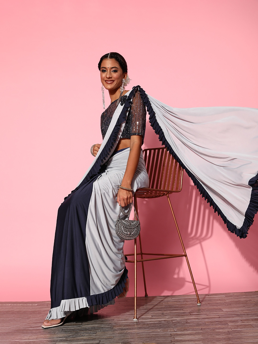 

Kalista Colourblocked Saree with Solid border, Navy blue
