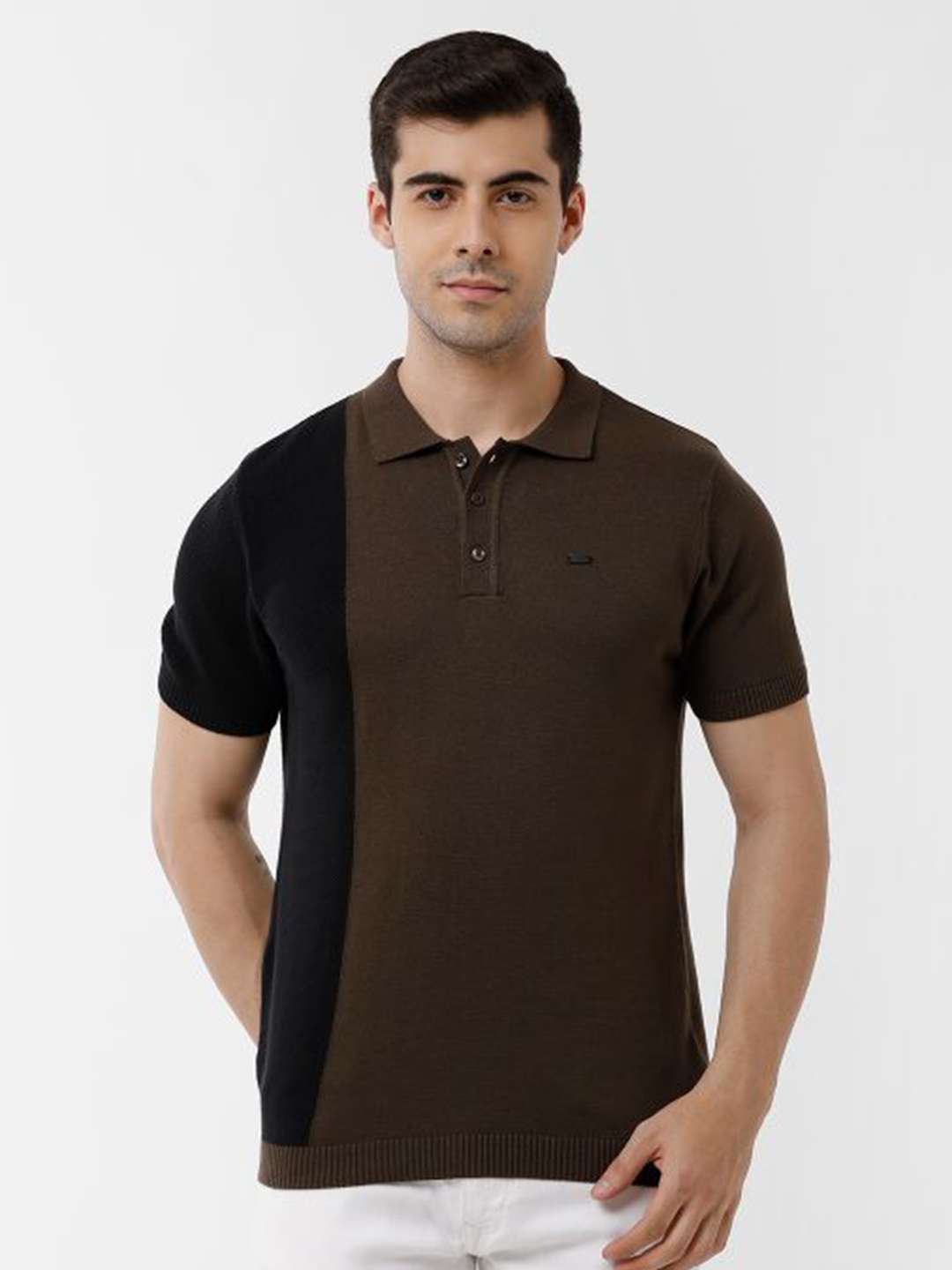 

IDENTITI Men Olive Green & Black Colourblocked Polo Collar Pure Cotton Slim Fit T-shirt