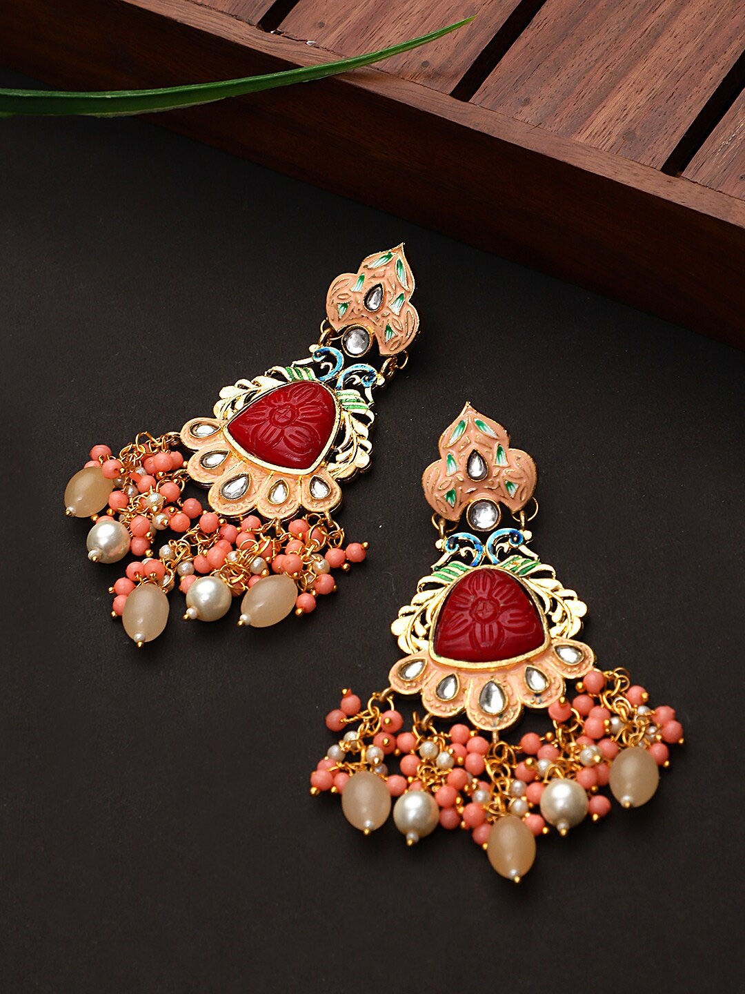 

STEORRA JEWELS Peach-Coloured & Red Gold-Plated Classic Jhumkas Earrings