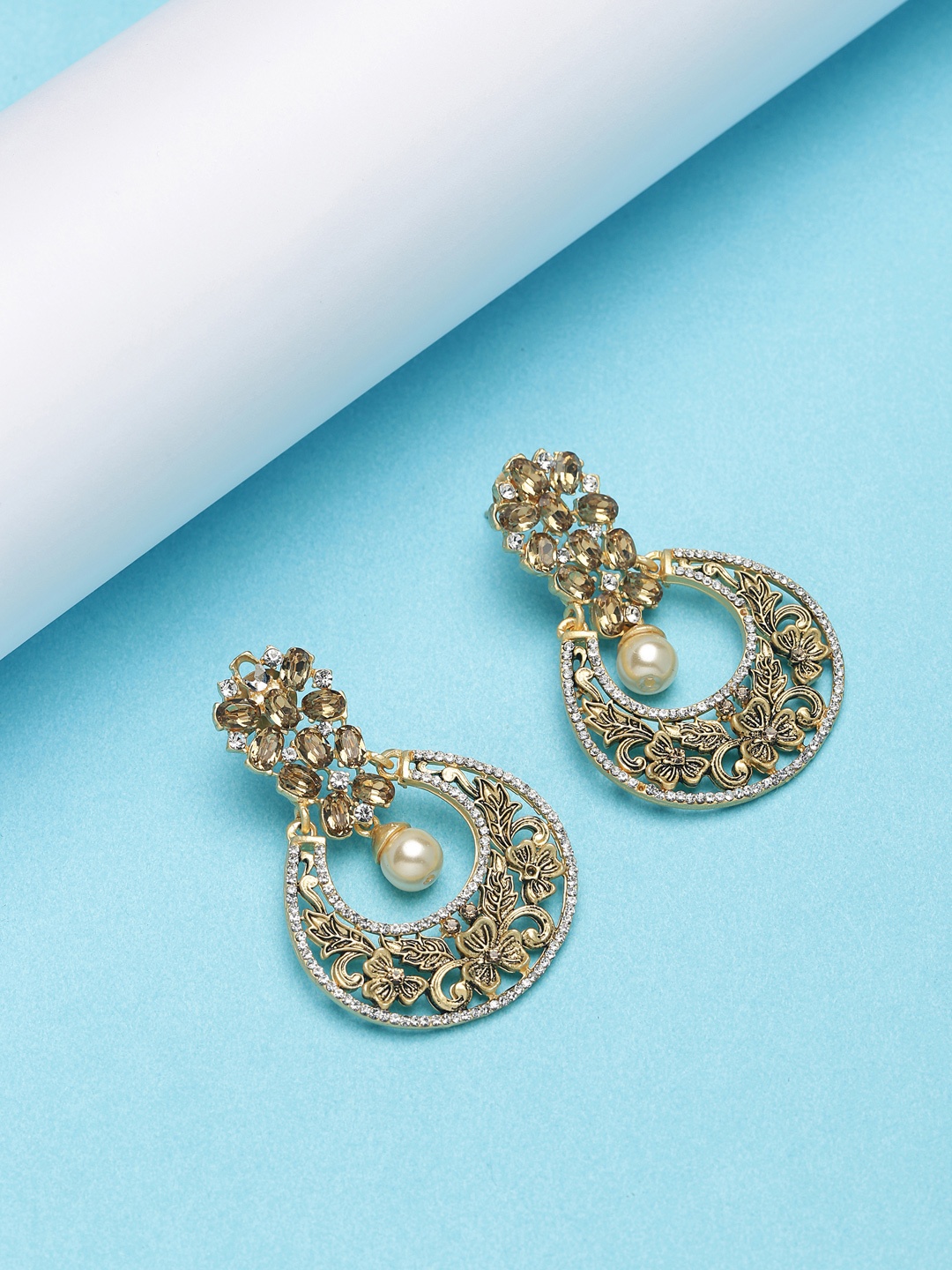 

PANASH Handcrafted Gold-Toned Crescent Shaped Chandbalis Earrings