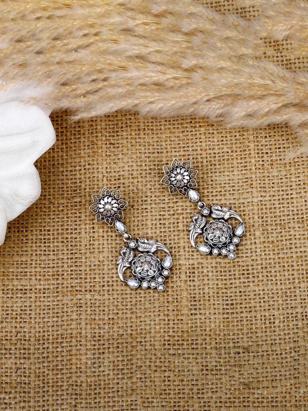 

SANGEETA BOOCHRA Silver-Toned Oval Drop Earrings