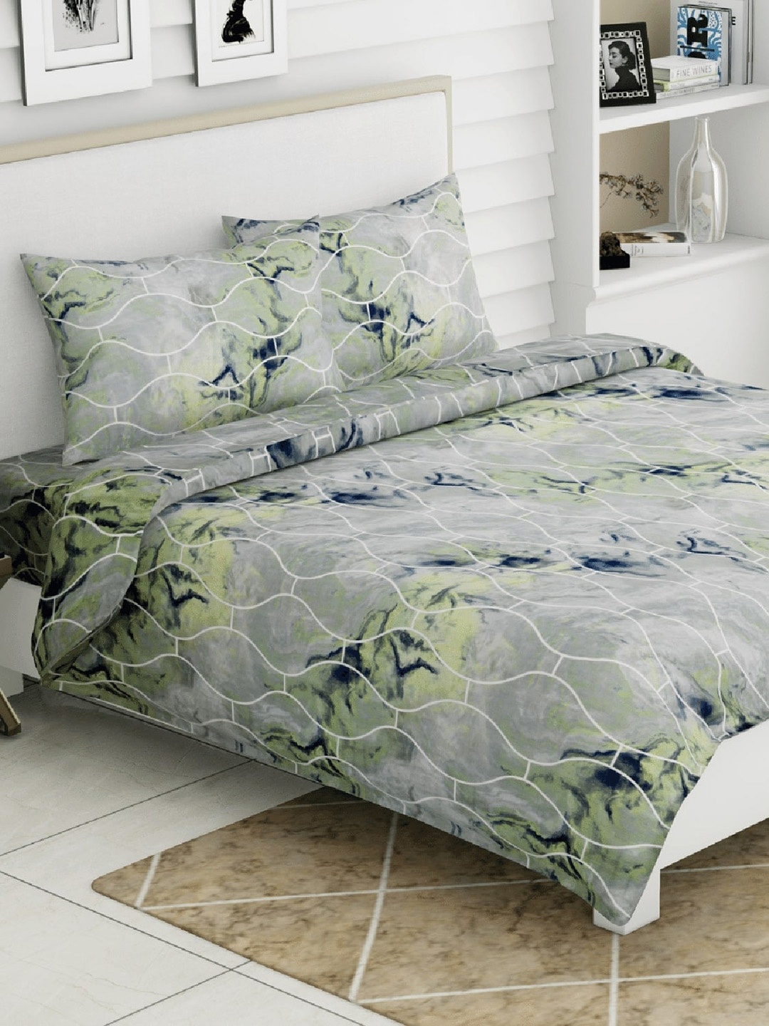 

haus & kinder Green & Blue 300 TC King Bedsheet with 2 Pillow Covers